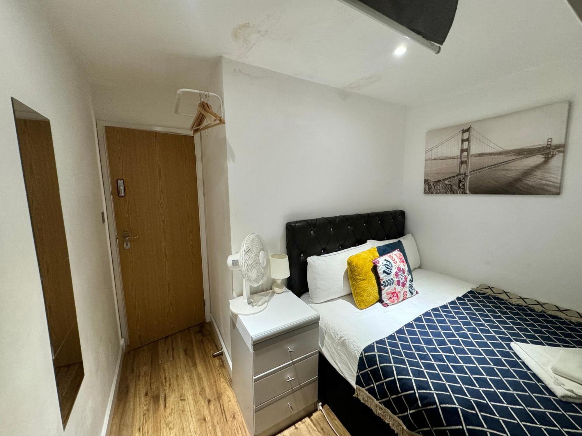 Euston Station Private Bedrooms 2 Min Walk 1 Homestay